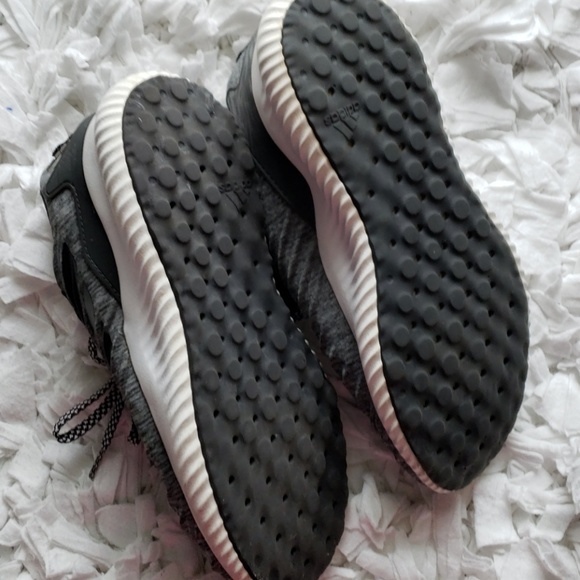 Adidas sneakers size 6.5 - Picture 4 of 4